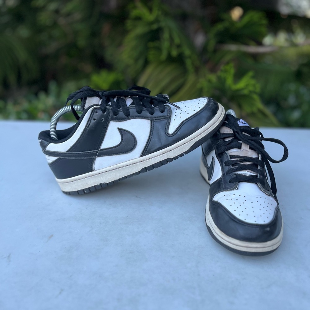 Nike “Panda” Dunks Low Shoes (Boys Size: 7Y) (Womens Size: 8.5)